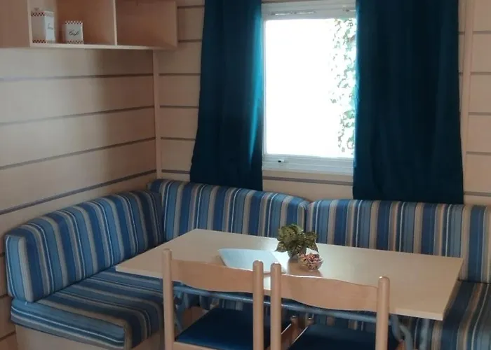Mobil 5 Personnes Proche D'europa Park Campsite Boofzheim